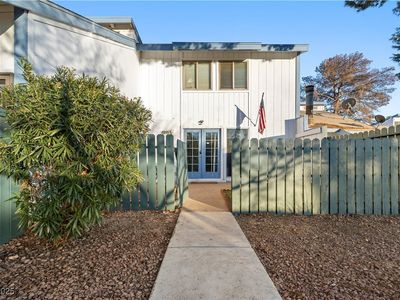 4045 Village Sq, Las Vegas, NV, 89121