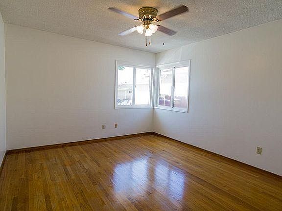 5th image of 56144 Dorothy Dr