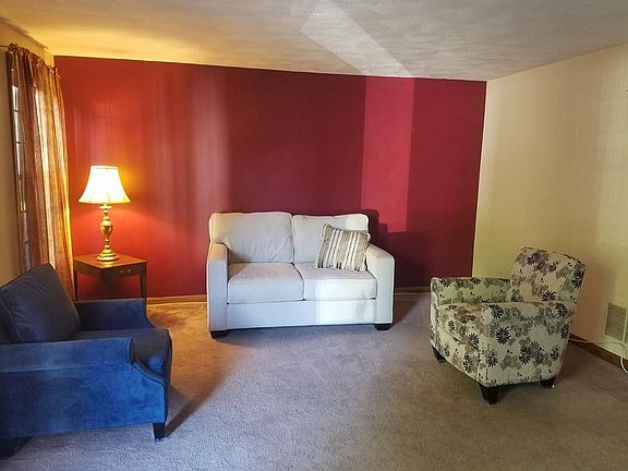 3rd image of 20 Woodland Dr Unit 335
