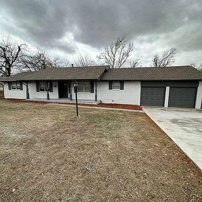 3215 Oakwood Dr — Photo 24