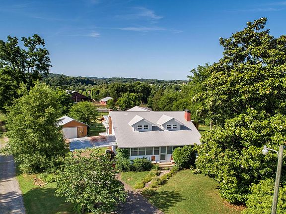 Image 4: DavisFord_RiverFront (11)_v1_current