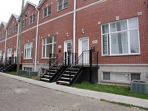 1st image of 4873 N Winthrop Ave #C1