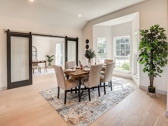 5th image of 3017 Panhandle Dr