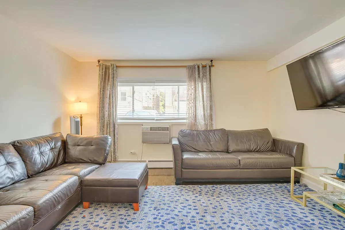 Living Room - 8845 Lamon Ave #ID1306683P