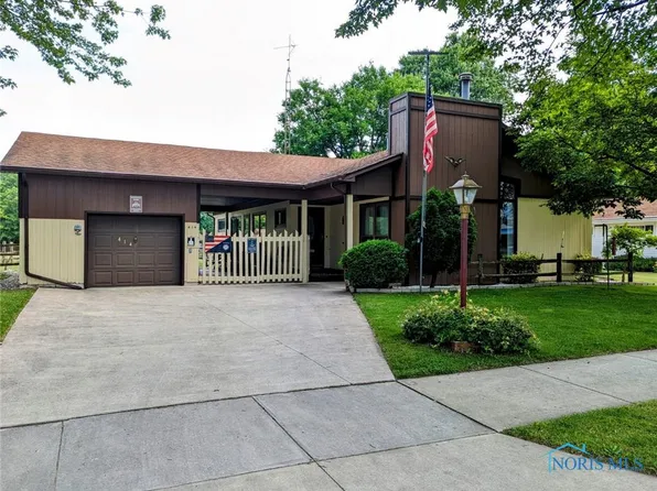 414 E Crocker St, Bradner, OH 43406