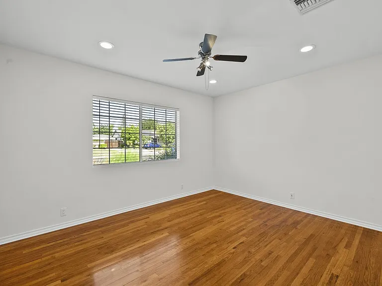 8440 Oakdale Ave — Photo 27