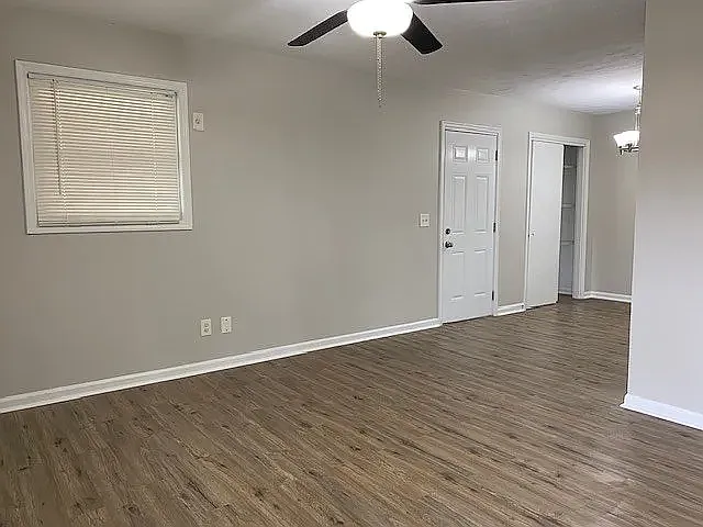 1711 Floyd Rd — Photo 6