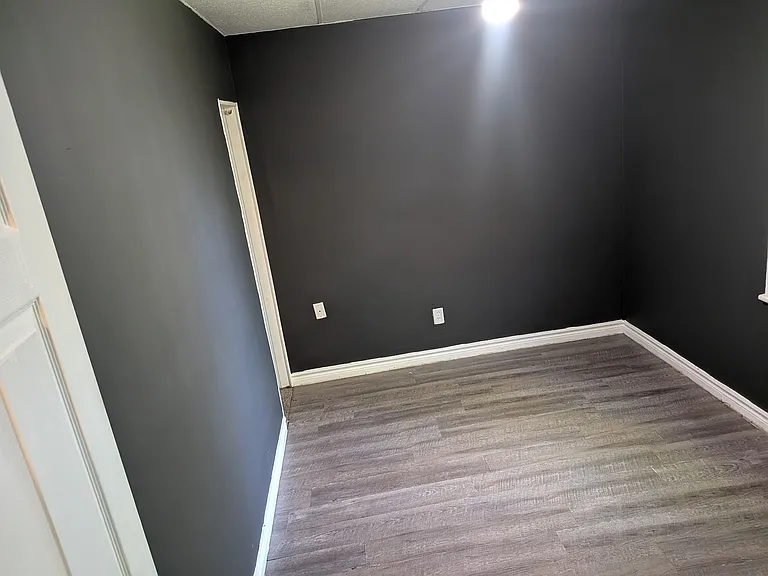 906 Union St #1 — Photo 6
