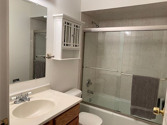 5th image of 5706 W 129th St Unit 3A