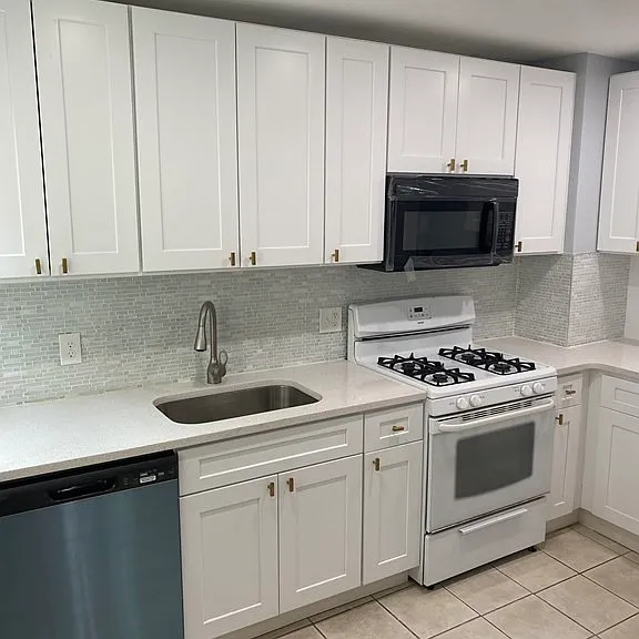 19 Whittemore St #19 — Photo 4