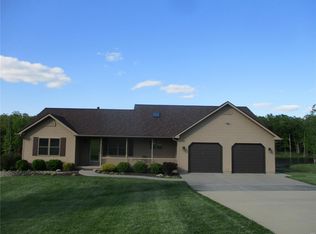 7368 Angell Rd, Gerald, MO 63037