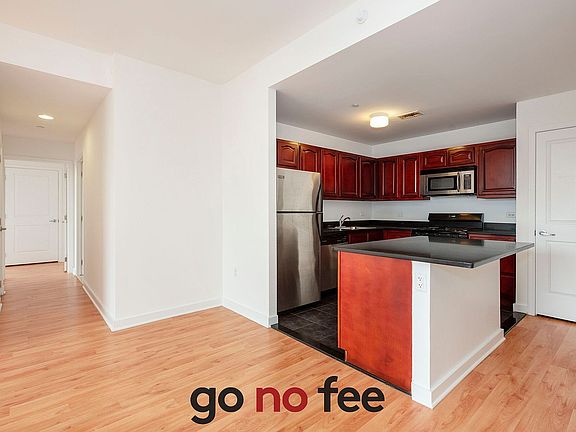 3rd image of 301 W 118th St APT 10A
