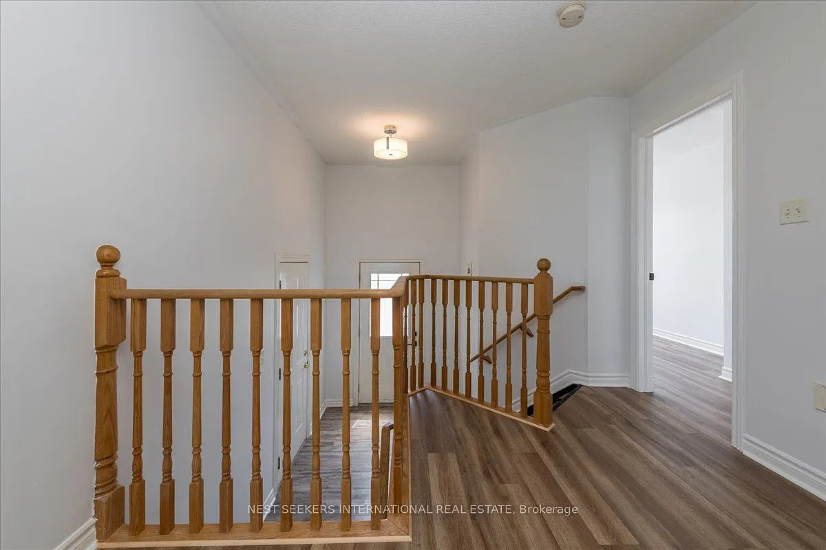 3 bed, $2,400 — Photo 3