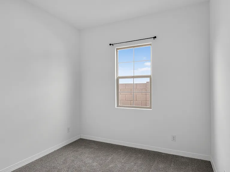 12013 W Marguerite Ave — Photo 7
