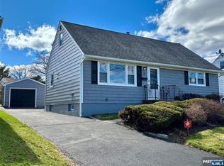 9 Joan Pl, Clifton, NJ