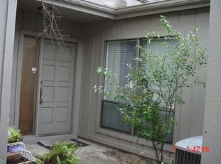 1894 Clatter Bridge Rd, Ocala, FL 34471