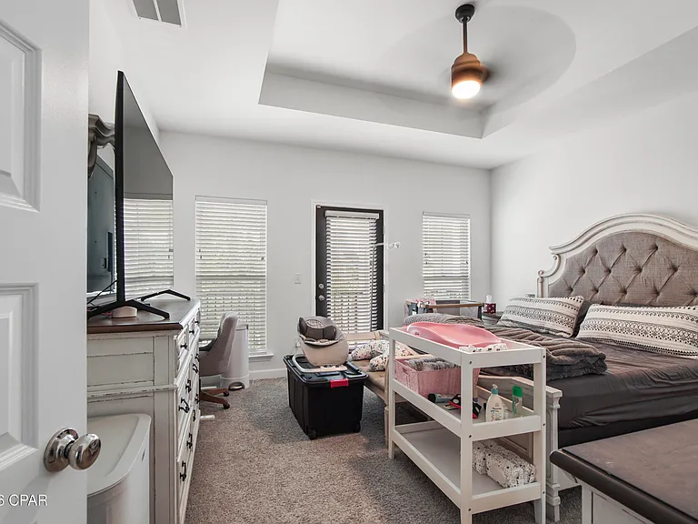 309 Raven Ln — Photo 21
