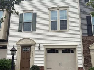112 Arbor Trail Dr, Mc Kees Rocks, PA 15136