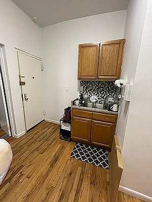 2nd image of 11 Stanton St #4A4