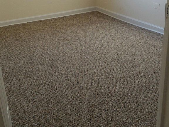 2nd image of 3053 Randall Ave #1