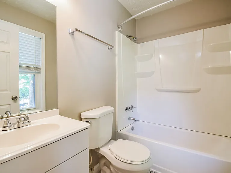 3210 Fescue Cir — Photo 16