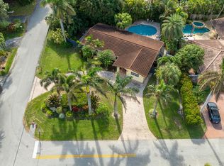 1661 Bel Air Ave, Lauderdale By The Sea, FL 33062