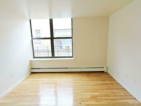 3rd image of 309 E 164th St APT 6F