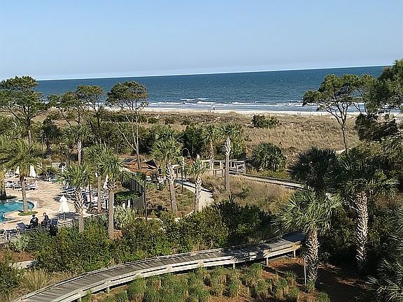 5th image of 43 Forest Beach Dr APT 414