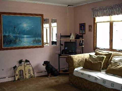 3rd image of 45 Joan Ave