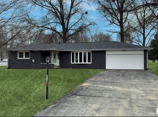 5440 S Williamsville Rd, Sherman, IL 62684