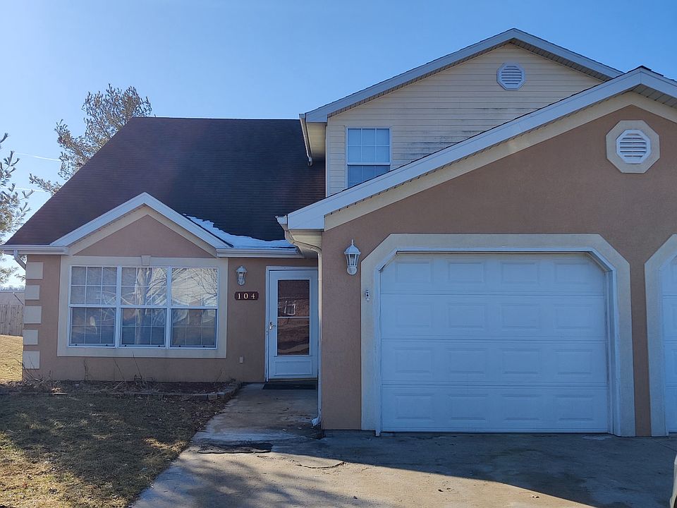1st image of 102-104 Elk Dr #1
