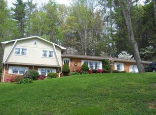 209 Georgetown Rd, Lenoir, NC 28645