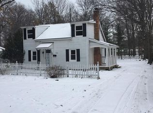 1749 Canterbury Rd, Westlake, OH 44145