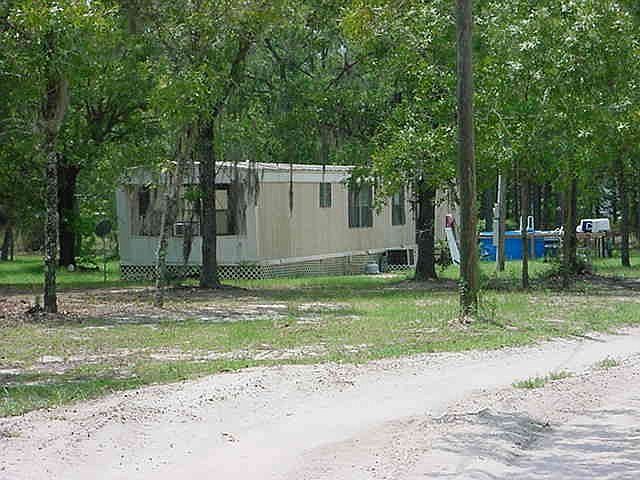 2nd image of 10991 NE 52nd St