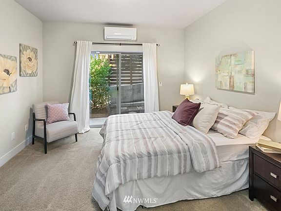 Just off the entry, you'll find the ground floor spare bedroom. Perfect for a home office or private guest suite.