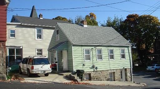 2nd image of 12 Tobins Ln