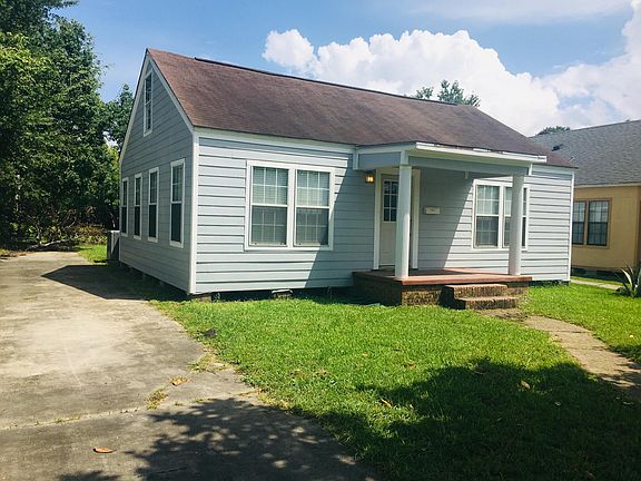 2nd image of 2716 22nd St