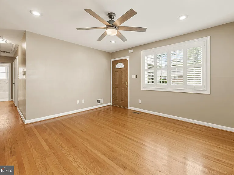 11809 Timber Ln — Photo 6