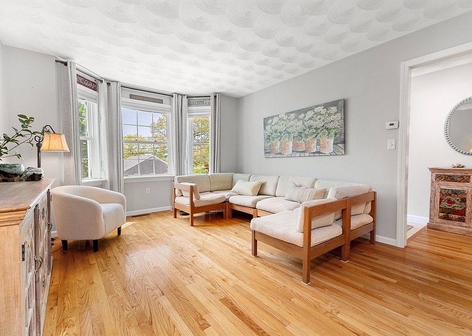 1st image of 10 Riverview Way #A