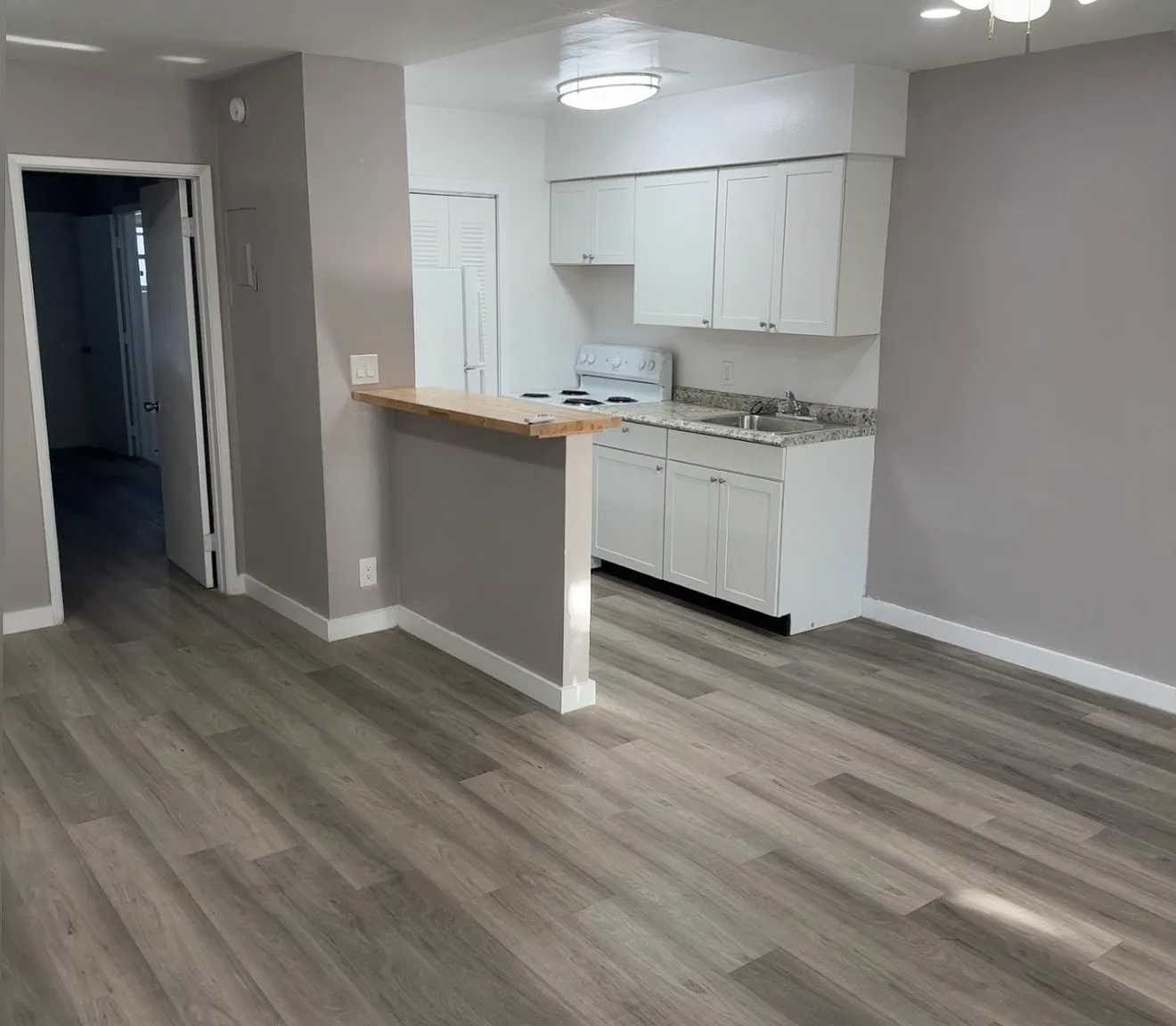 749 NE 13TH CT - 3 — Photo 1