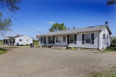 2nd image of 518 Connecticut Dr