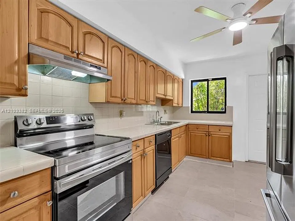 1545 Mantua Ave #1545