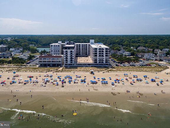 5th image of 527 N Boardwalk #520