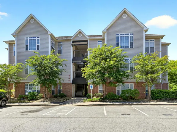 2510 Friedland Pl APT 303, Raleigh, NC 27617