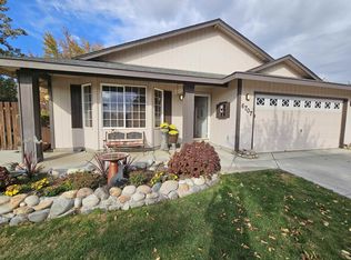 6707 Comiskey Dr, Pasco, WA 99301