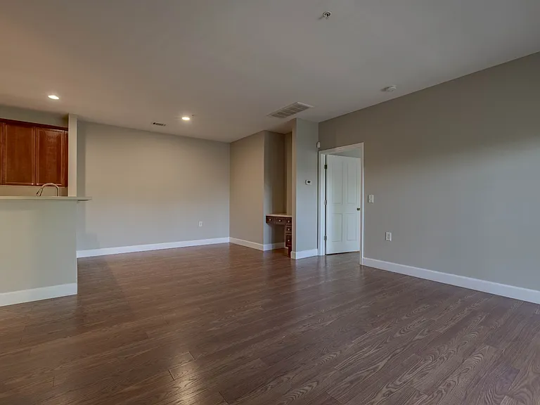 7321 Althorp Way #R5 — Photo 13