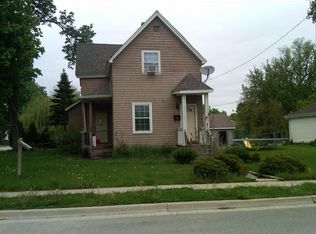 622 Adams St, Elgin, IL 60123