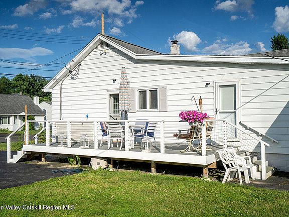 3rd image of 101 Hinsdale Street