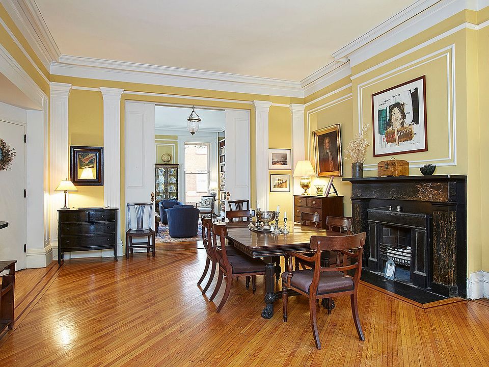 1st image of 164 Hicks St APT 1
