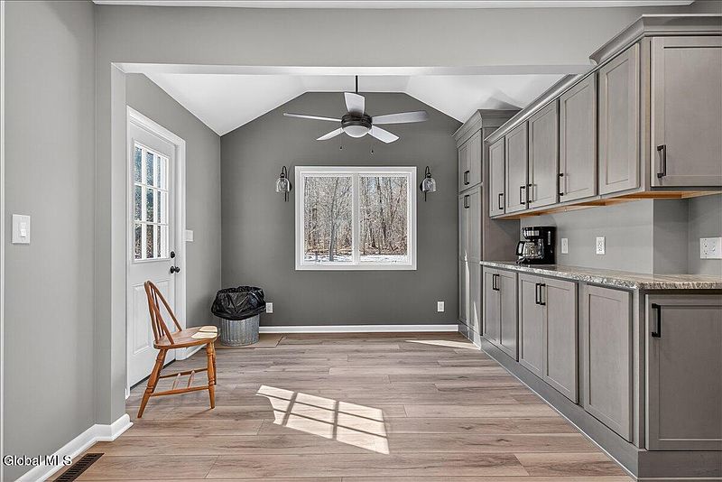 3rd image of 2199 Maple Avenue